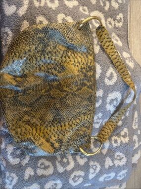 ANTONIO MELANI Yellow Snake-Print Shoulder Bag with Gold Rings